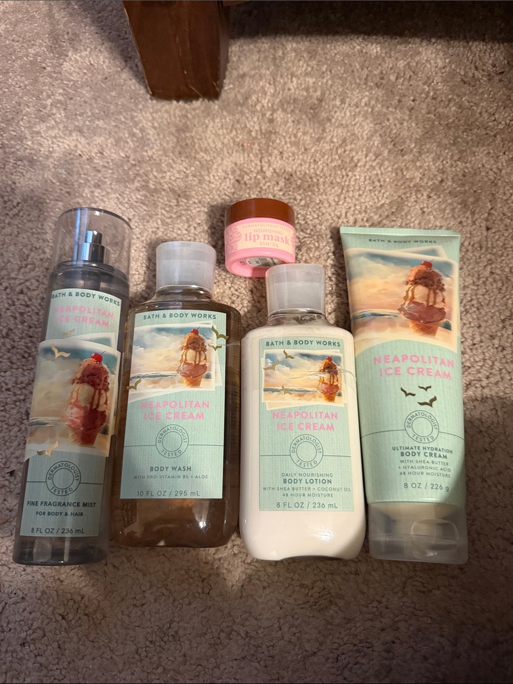 Bath & Body Works Neapolitan Ice Cream Body Care Set -